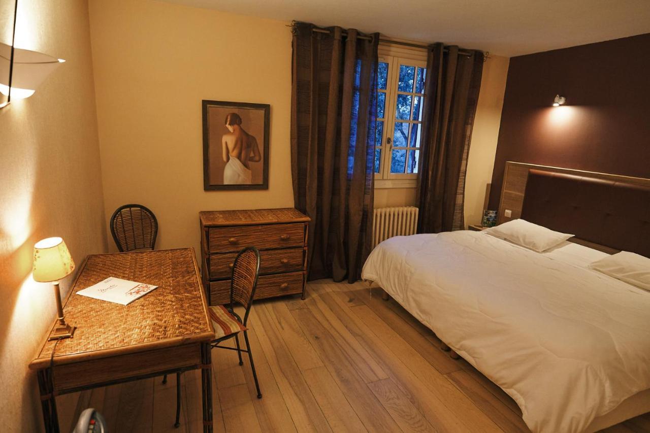 Hotel La Flambee Μπερζεράκ Εξωτερικό φωτογραφία
